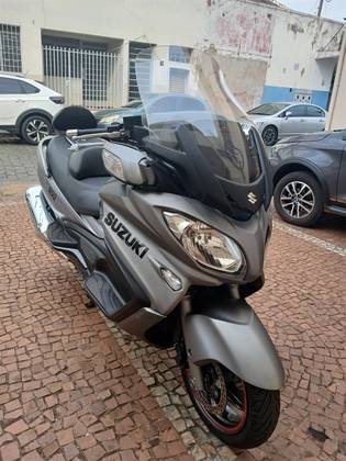 SUZUKI BURGMAN 650 EXECUTIVE 